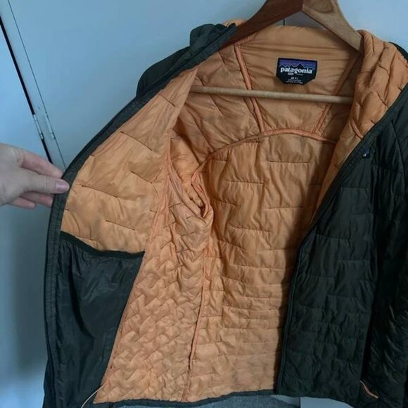 Patagonia Women’s Micro Puff Hoody Pine Needle Green Size M (UK 12–14, US 8–10) - Picture 6 of 6